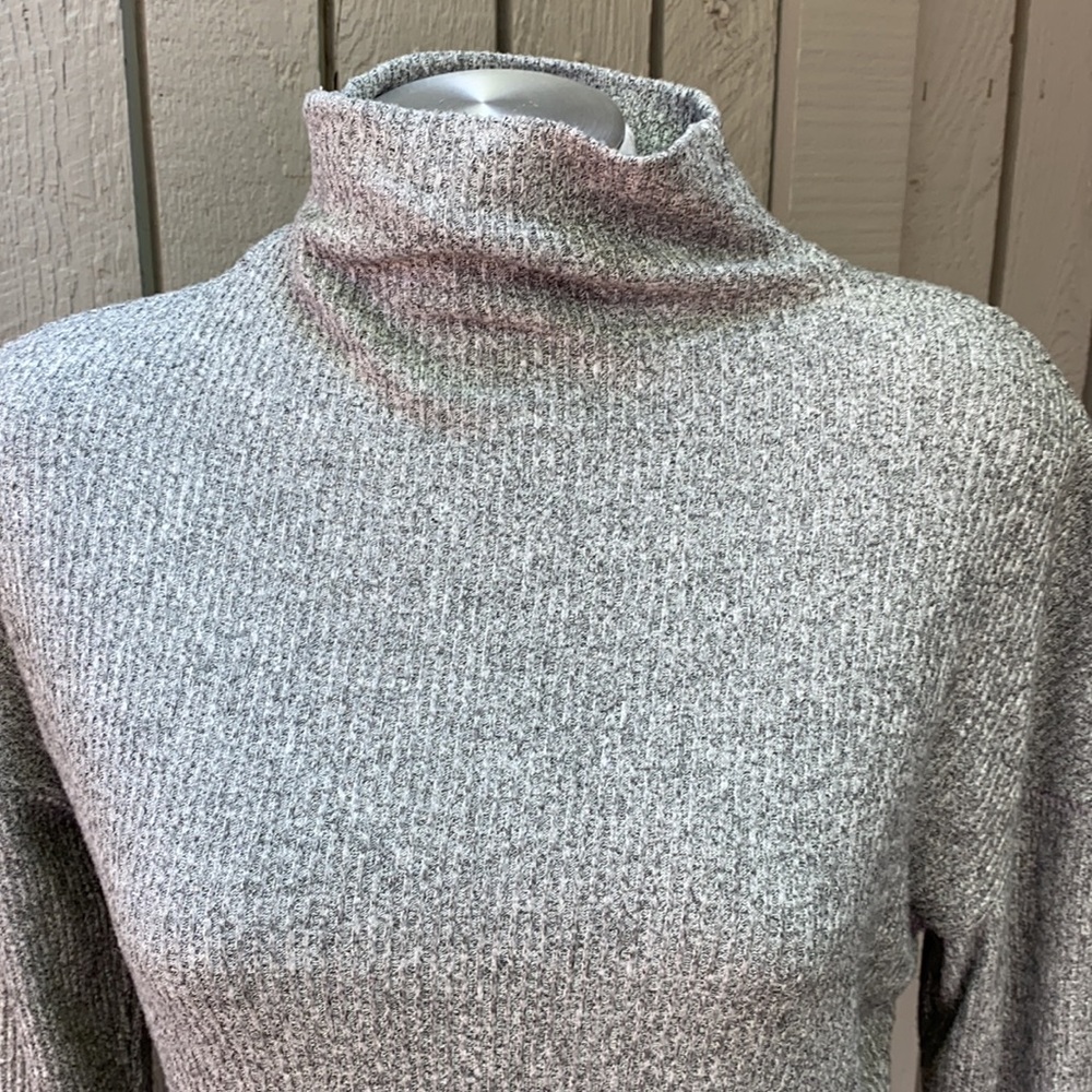 A New Day Turtleneck Blouse (sz XS) - Picture 2 of 4